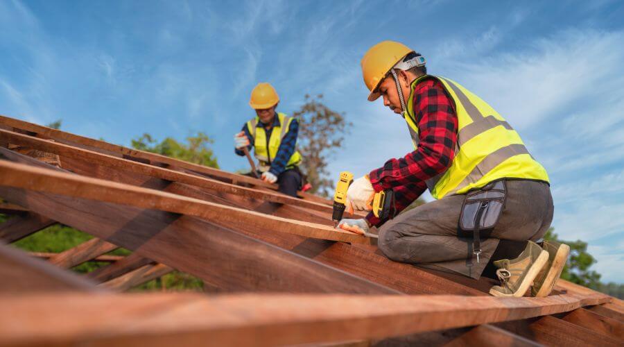 Professional Flat Roofing Installation services in Elnora, IN